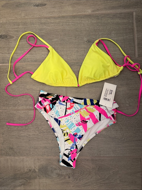 bodyglove Other - Body glove 2 piece bikini